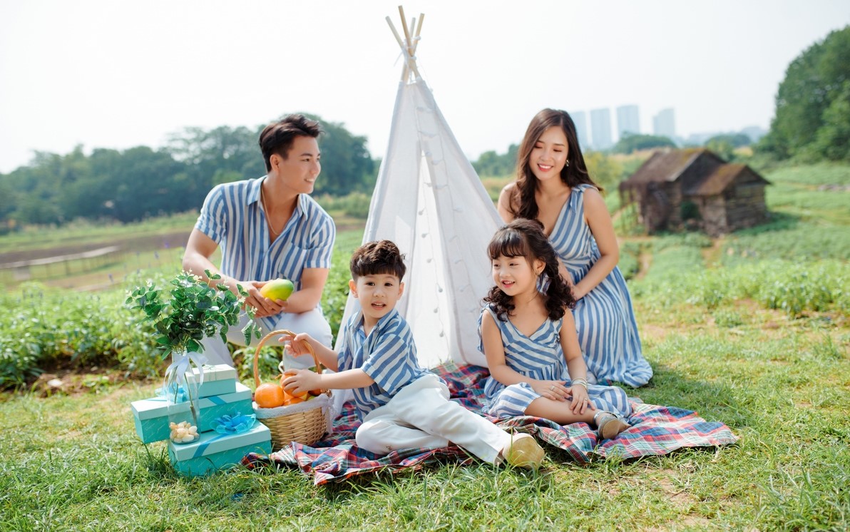 ảnh gia đình đi du lịch - Hình 4