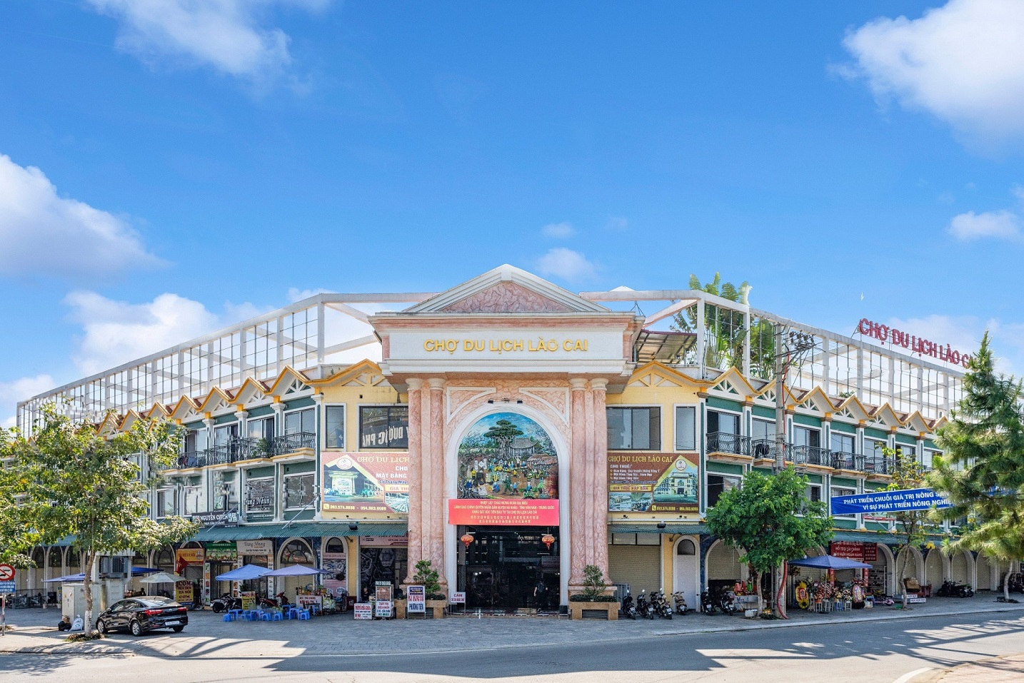 chợ du lịch lào cai - Hình 1