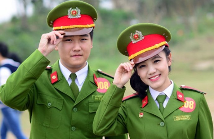 công an có được đi du lịch nước ngoài không - Hình 5