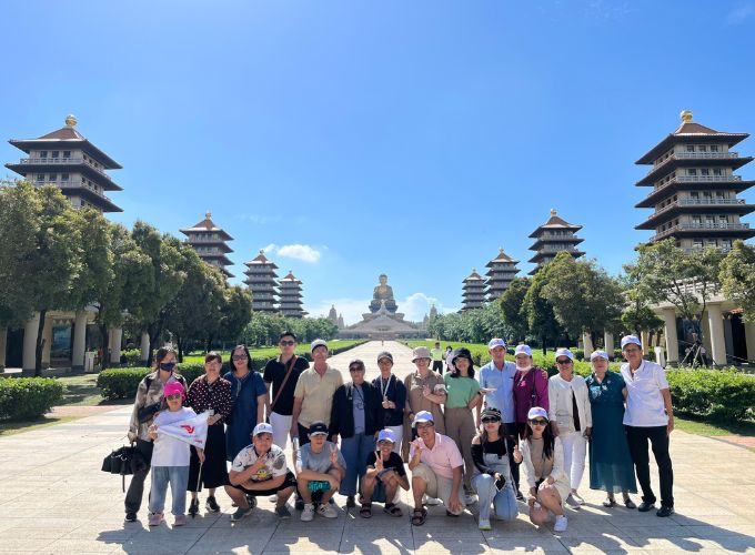 đi tour du lịch - Hình 2