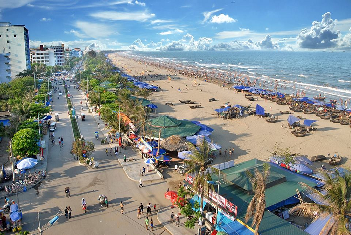 du lịch biển nước ta phát triển mạnh chủ yếu do - Hình 3