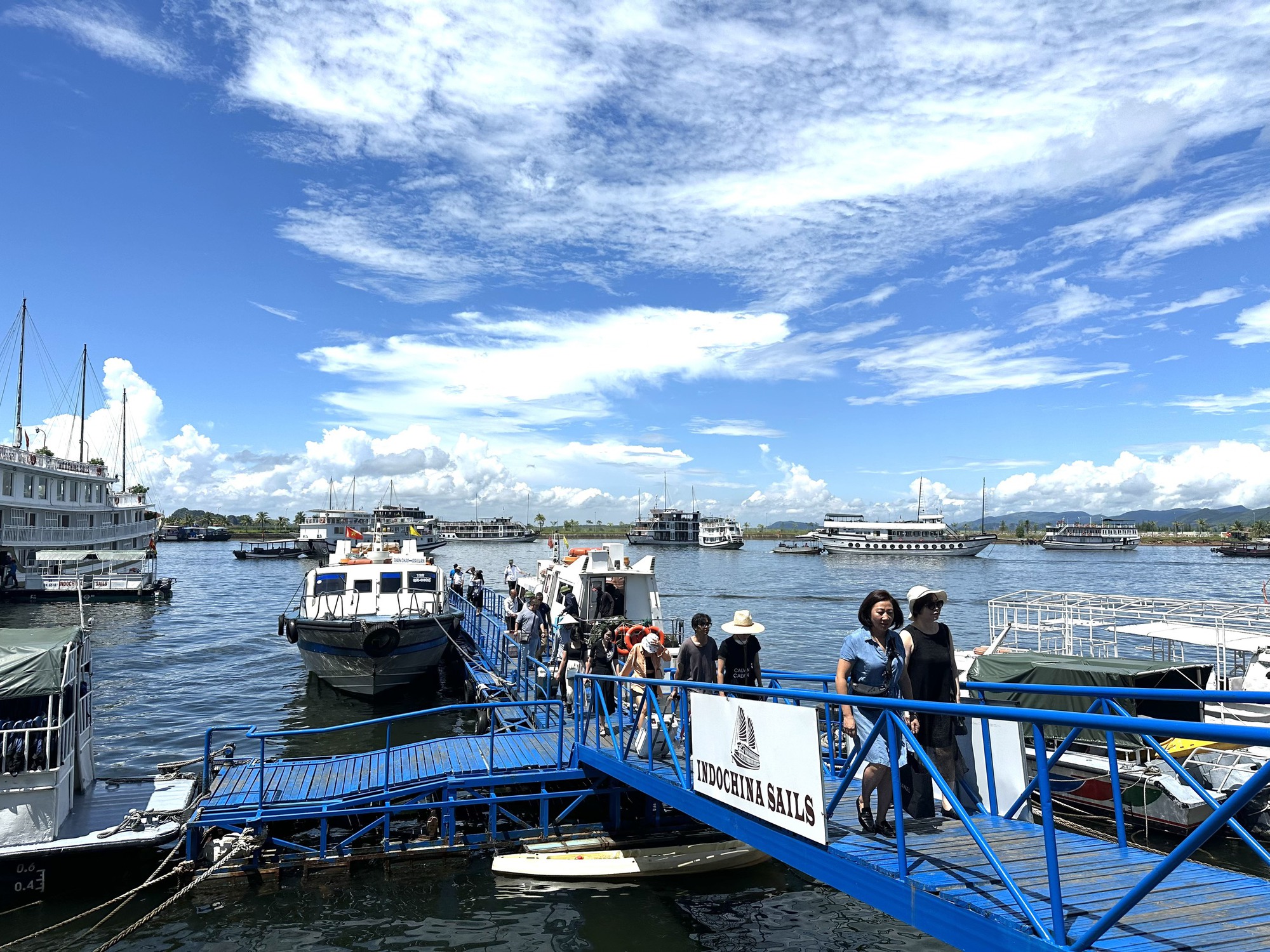 du lịch biển nước ta phát triển mạnh chủ yếu do - Hình 4