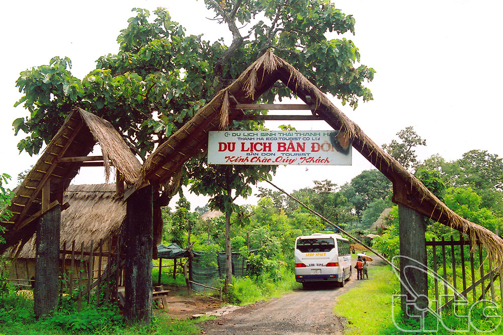 du lịch buôn đôn - Hình 3