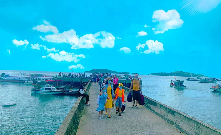 du lịch đảo hải tặc 2 ngày 1 đêm - Hình 1