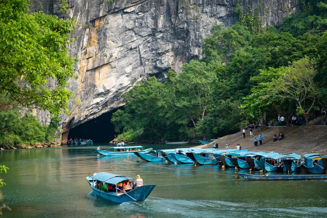 du lịch động phong nha - Hình 3