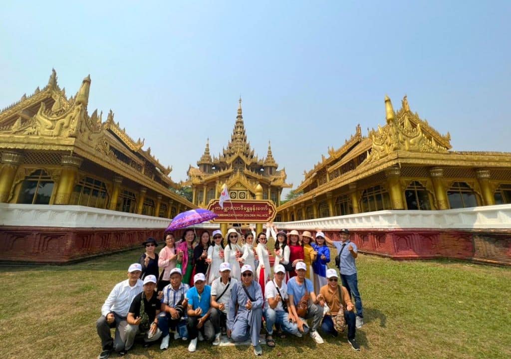 du lịch hành hương - Hình 1