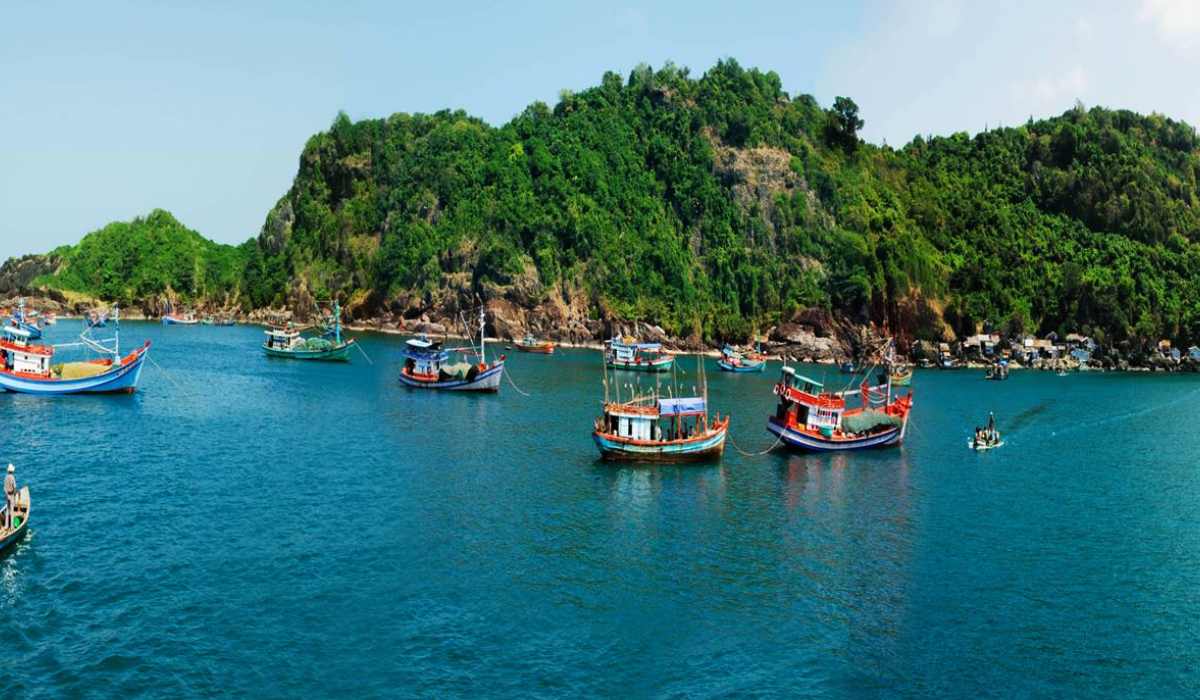 du lịch hòn khoai - Hình 3