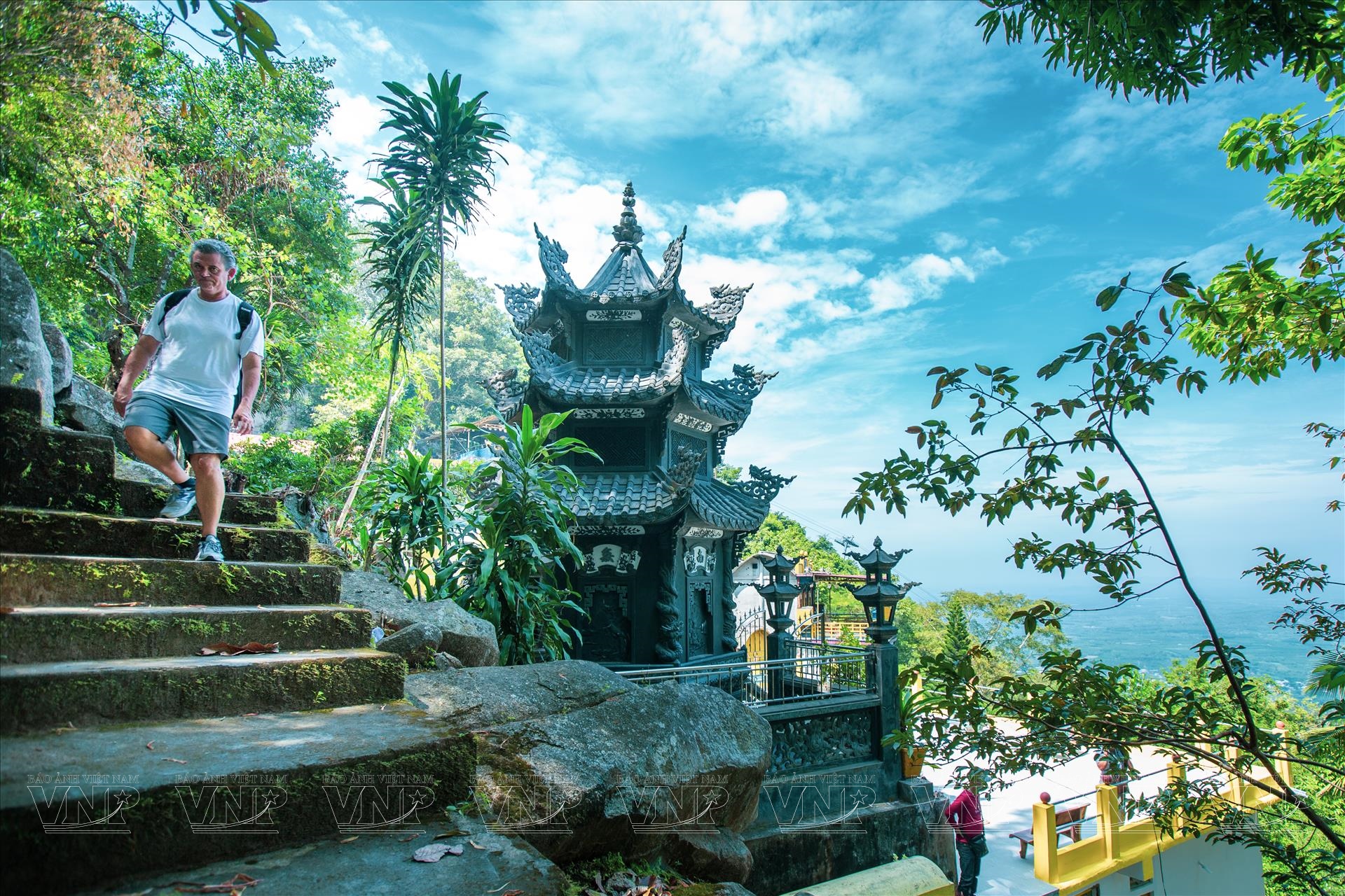 du lịch núi chứa chan - Hình 1