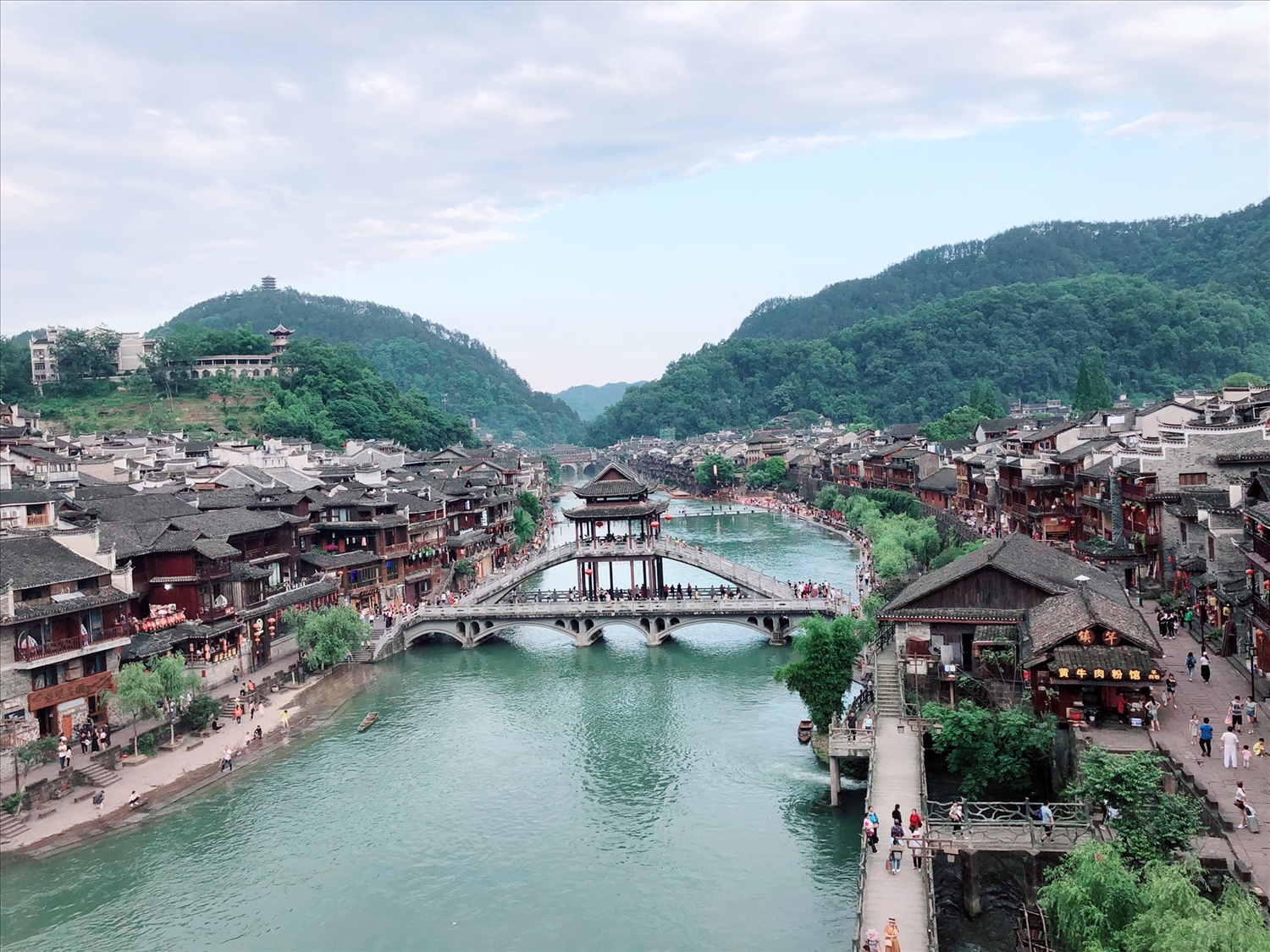 du lịch phượng hoàng cổ trấn - Hình 4