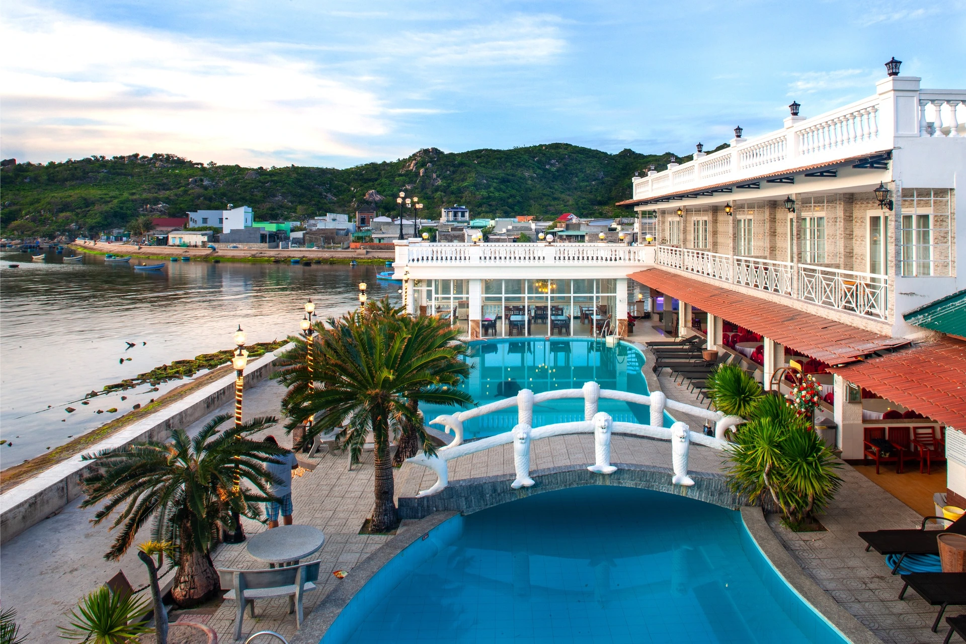 du lịch vĩnh hy resort - Hình 2