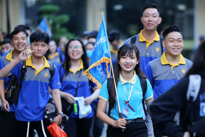 hình ảnh nghề hướng dẫn viên du lịch - Hình 2