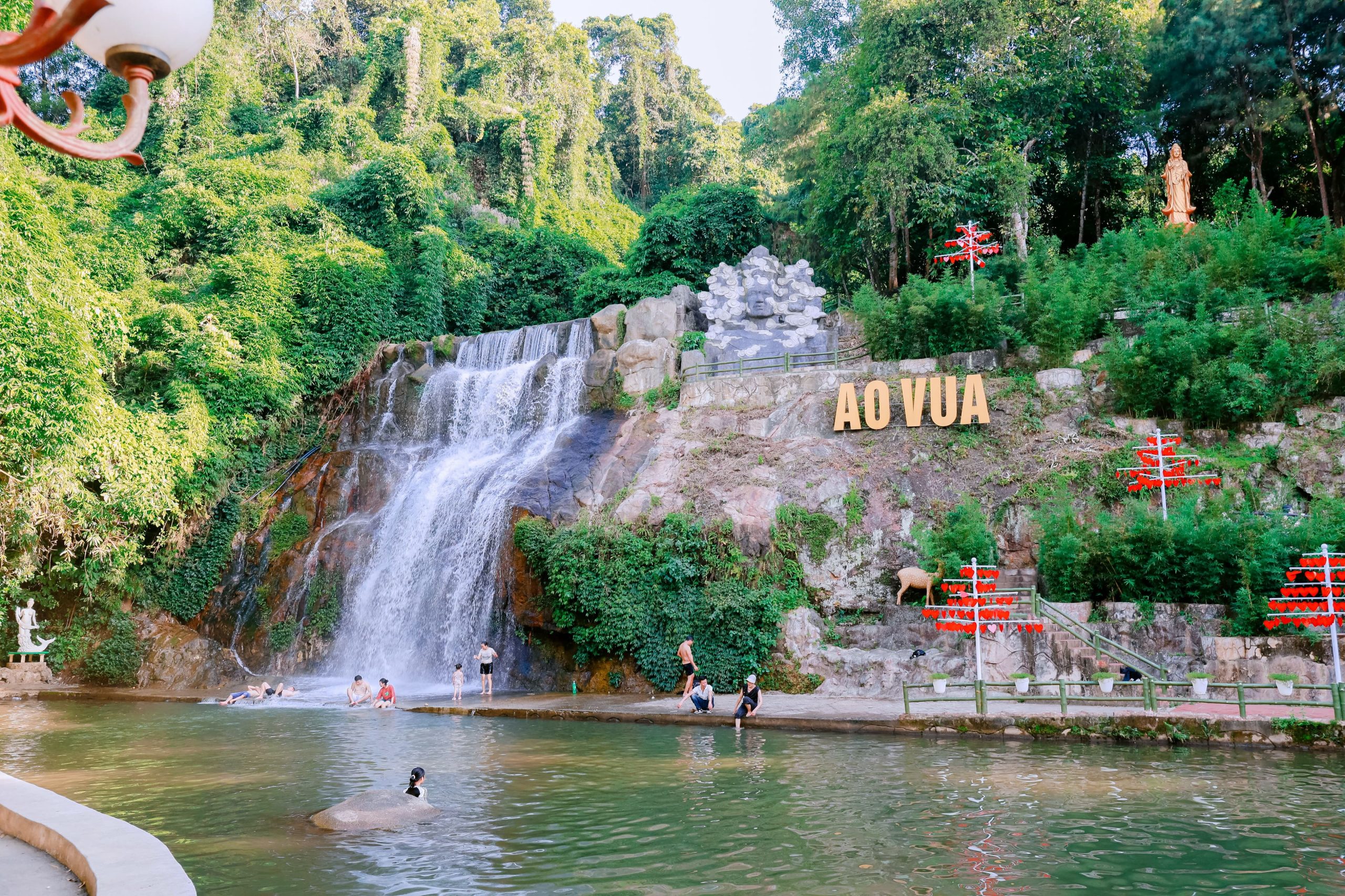 khu du lịch ao vua - Hình 1