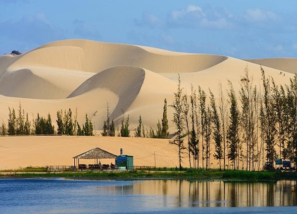 khu du lịch bàu trắng - Hình 1