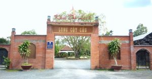 khu du lịch lung cột cầu