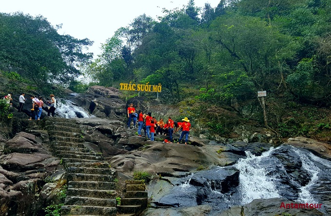khu du lịch suối mỡ bắc giang - Hình 1