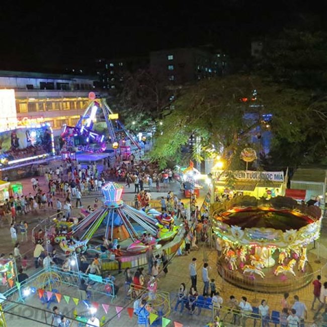 khu vui chơi thỏ trắng - Hình 2