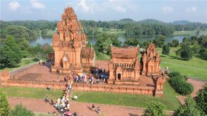 làng văn hóa du lịch các dân tộc việt nam