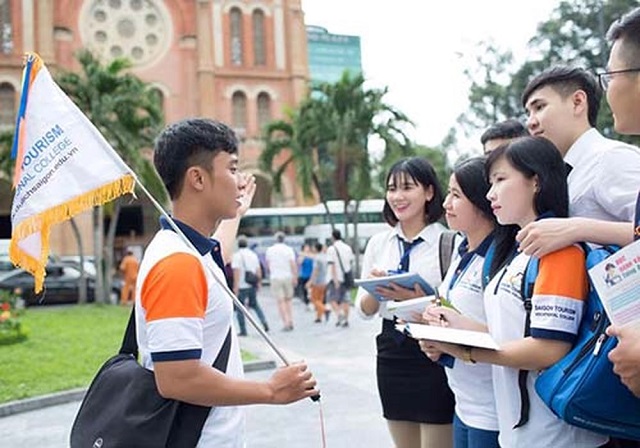 lao động trong ngành du lịch nước ta hiện nay - Hình 3