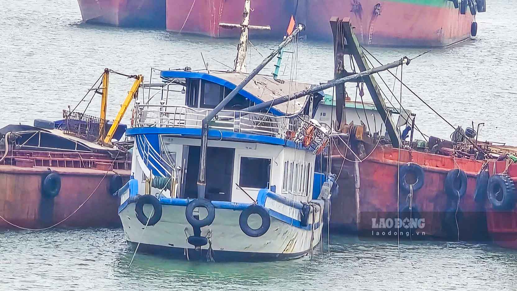lật tàu du lịch quảng ninh - Hình 5