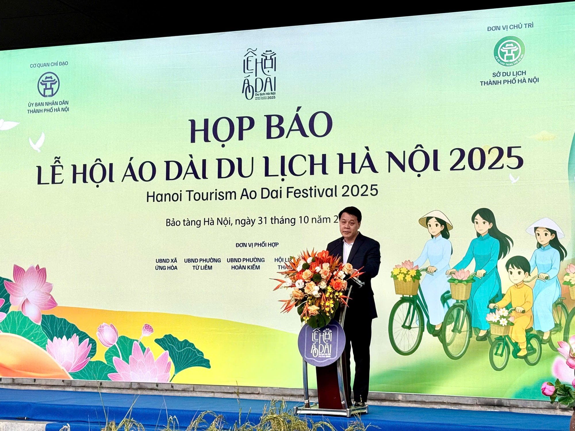 lễ hội áo dài du lịch hà nội 2025 - Hình 1