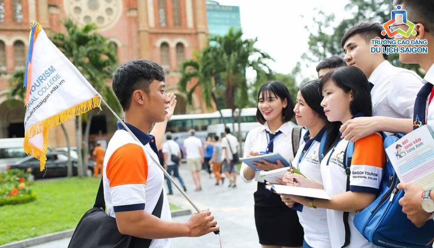 nghề hướng dẫn viên du lịch - Hình 4