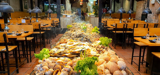 quán buffet những chàng trai - Hình 4
