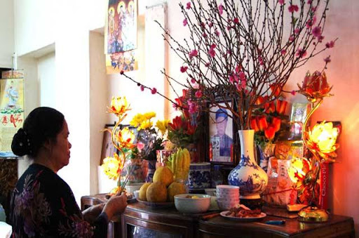 thắp hương thờ cúng tổ tiên được gọi là - Hình 5
