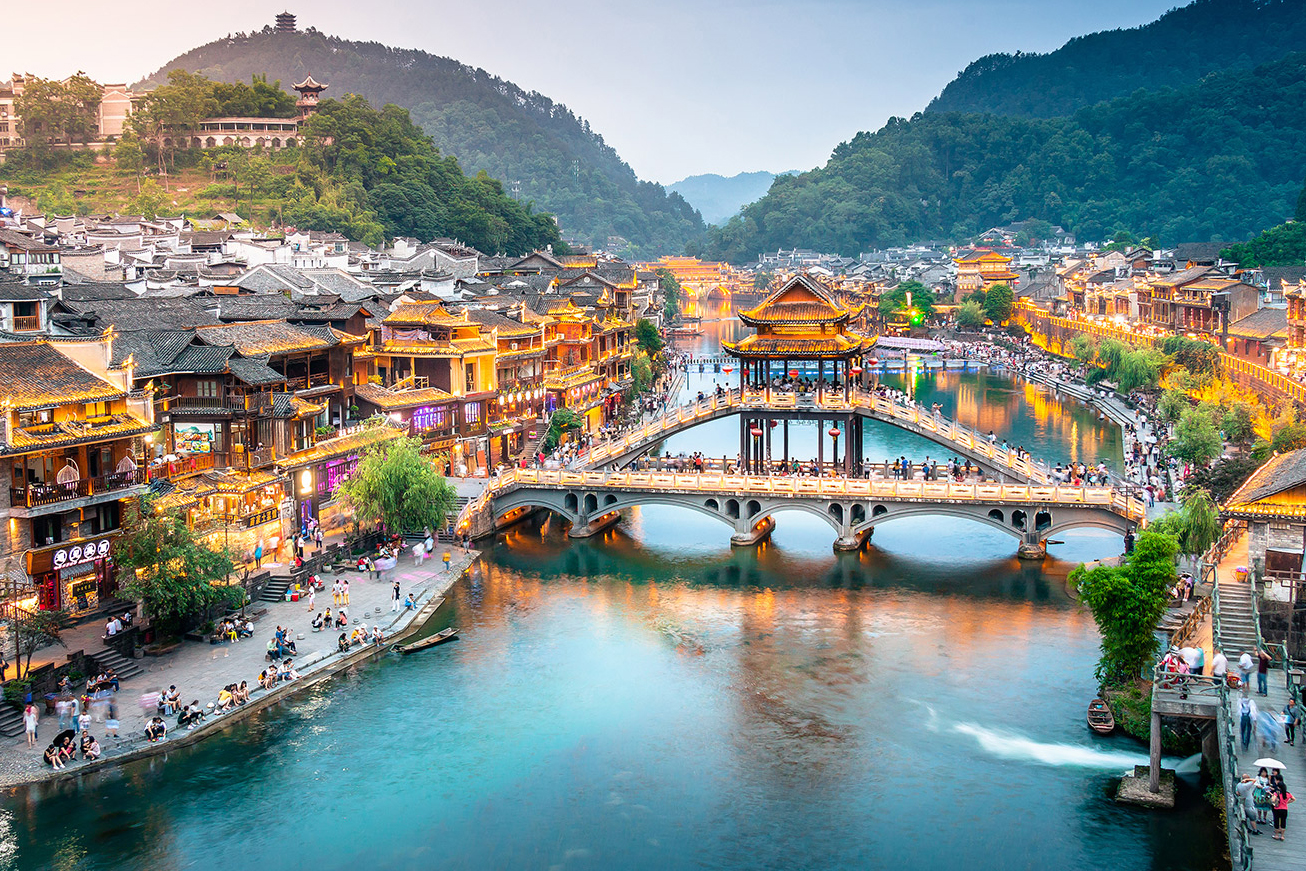 tour du lịch phượng hoàng cổ trấn - Hình 3
