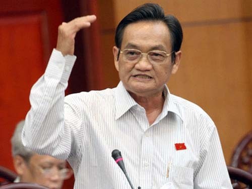 trần du lịch - Hình 3