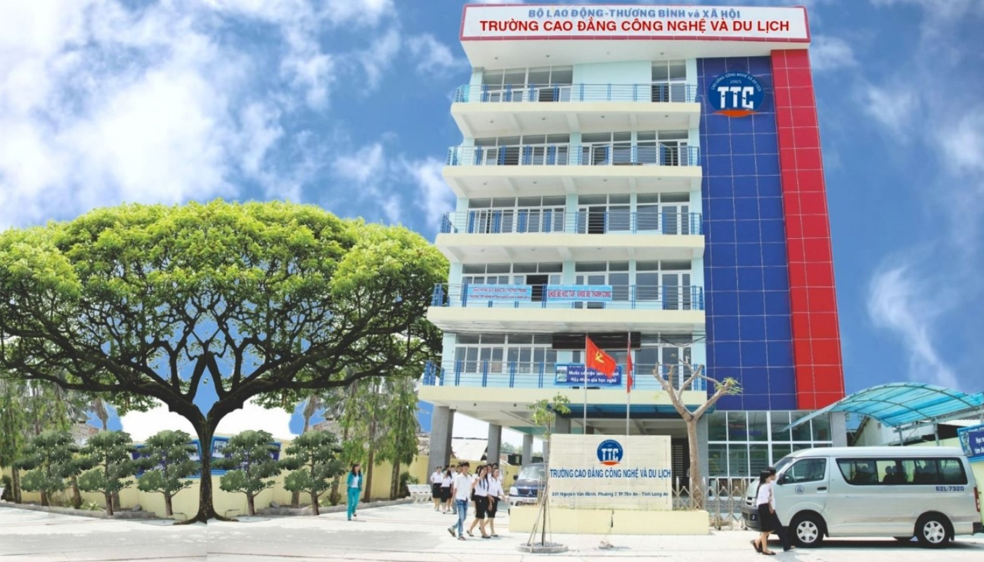 trường cao đẳng công nghệ và du lịch - Hình 2