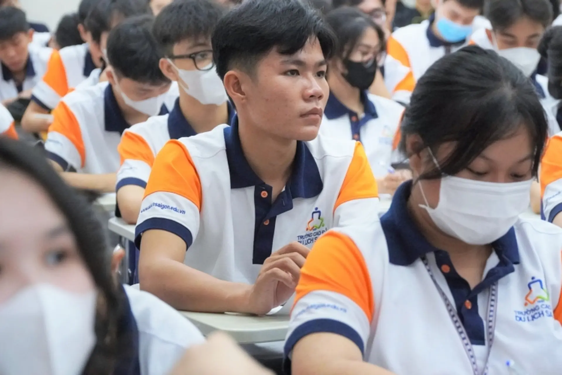 trường cao đẳng du lịch sài gòn học phí - Hình 5