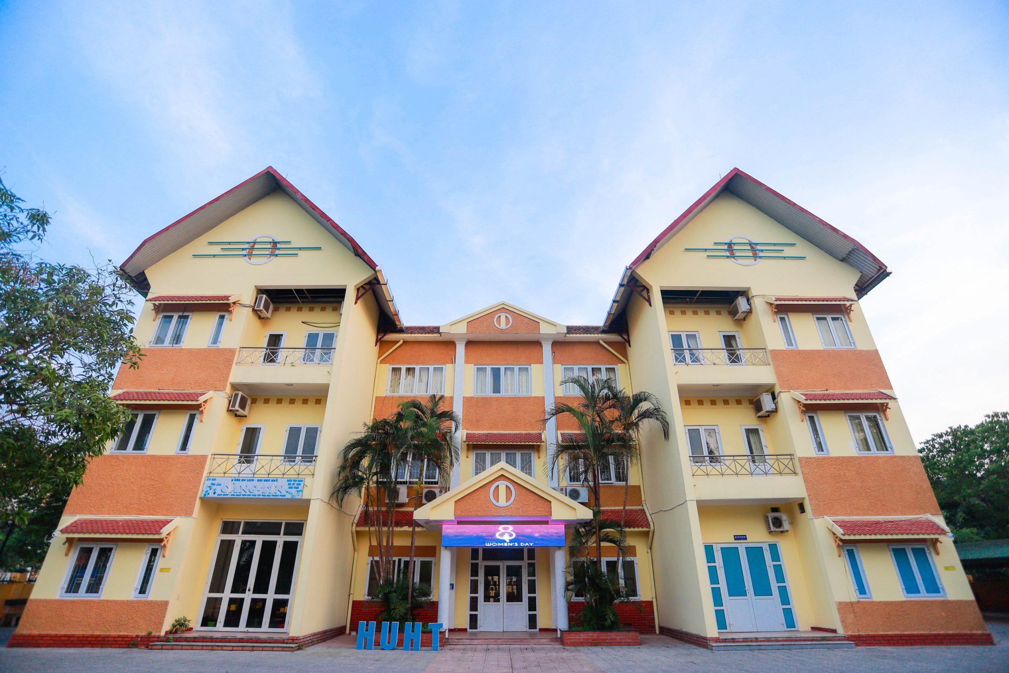 trường đại học du lịch huế - Hình 1