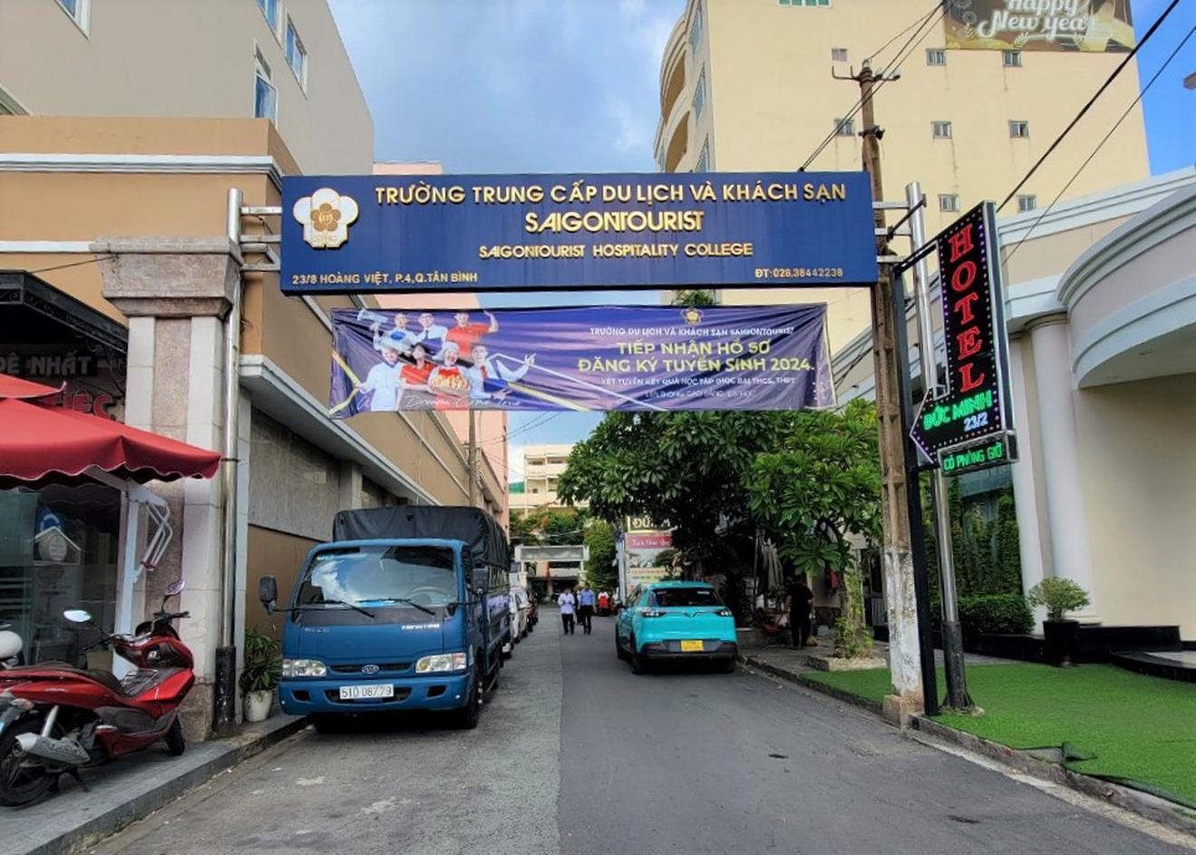 trường trung cấp du lịch và khách sạn saigontourist - Hình 1