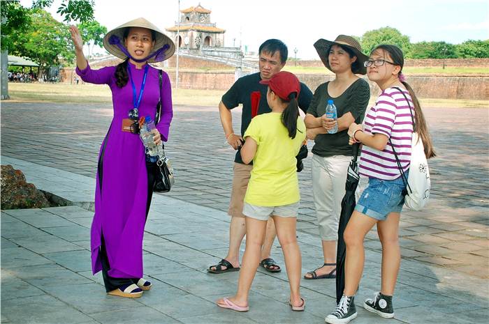 tuyển hướng dẫn viên du lịch không cần kinh nghiệm - Hình 3