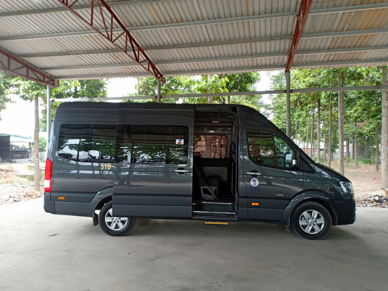 xe du lịch 16 chỗ - Hình 4
