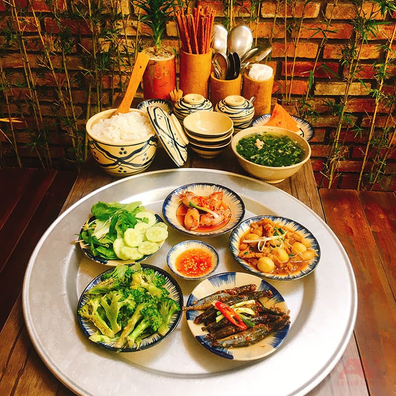 ăn cơm tối ở nhatrang quán nào ngon - Hình 2