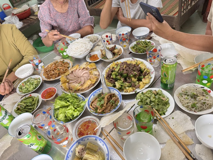 ăn ngoài quán bị vi khuẩn hp - Hình 4