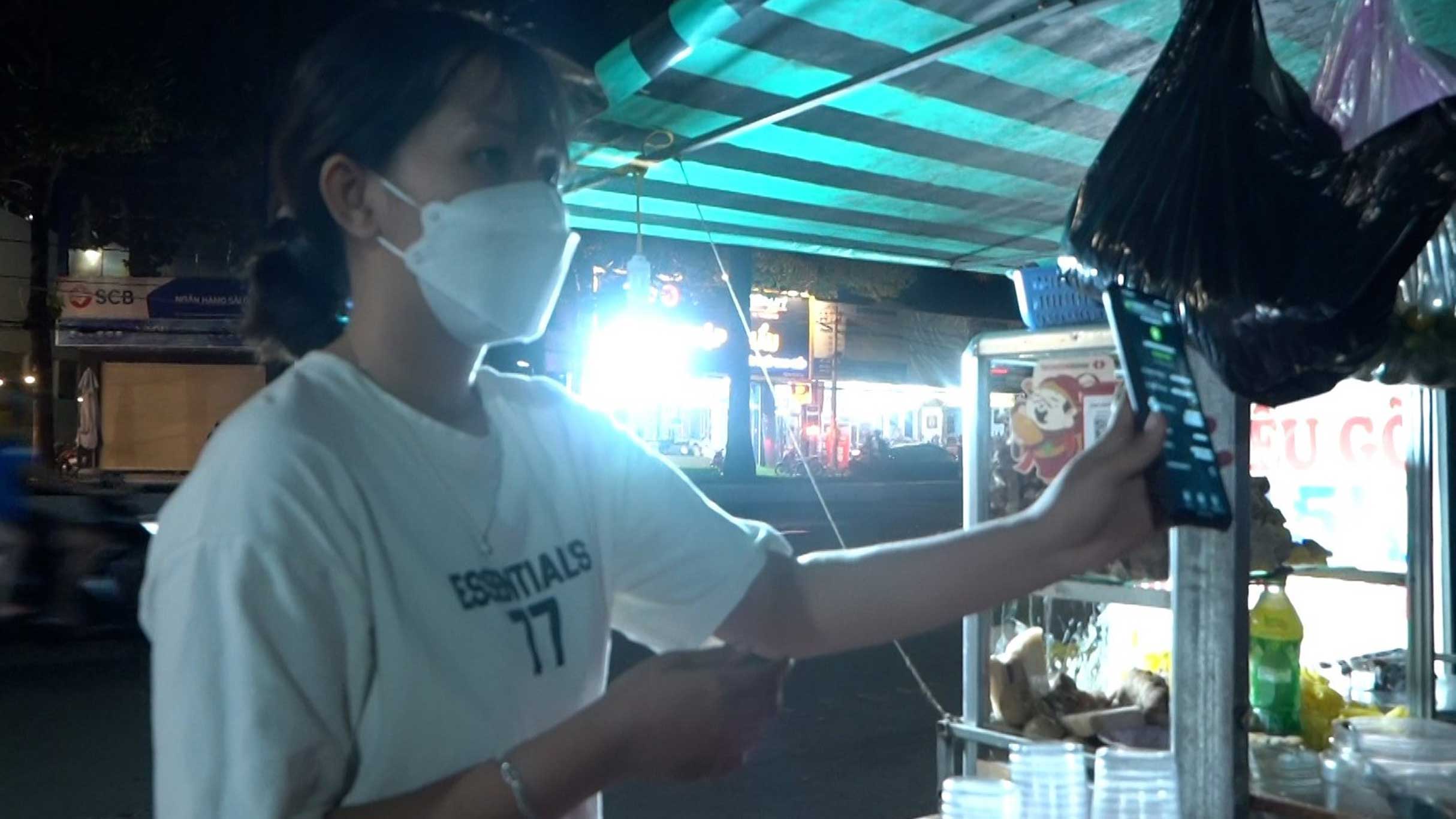 ăn quán hàng rong quẹt mã vạch thanh toán - Hình 5