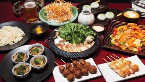 ăn quán nào ở chợ ẩm thực long biên
