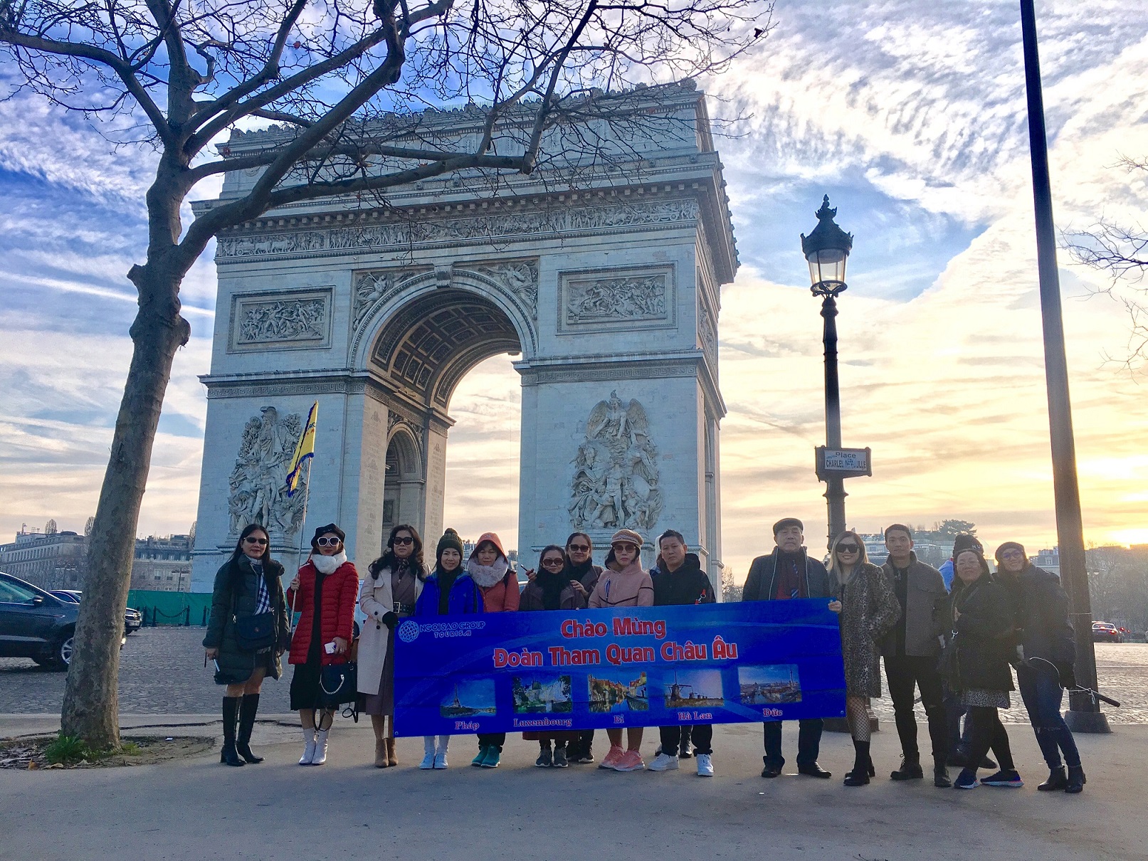 ảnh tour du lịch - Hình 2