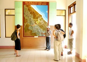 ảnh về hướng dẫn viên du lịch