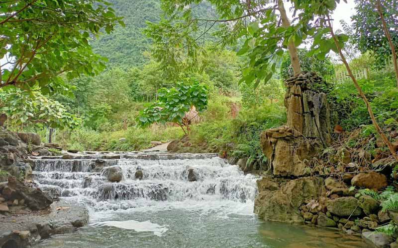 bài đánh giá về khu du lịch suối mỏ mắm - Hình 3