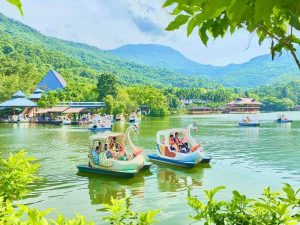 các điểm tham quan tại khu du lịch ao vua