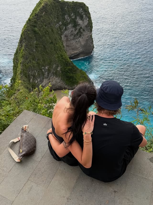 con trai đại gia ukraine du lịch bali bản gốc - Hình 4