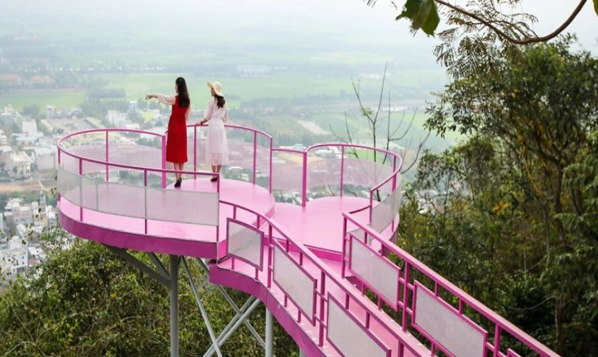 công ty du lịch châu đốc từ sài gòn - Hình 2