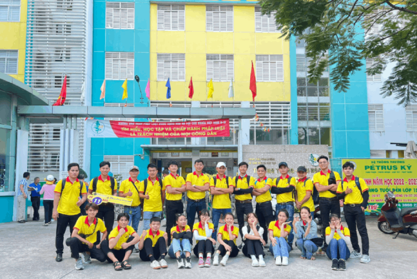 công ty hướng dẫn viên du lịch - Hình 1