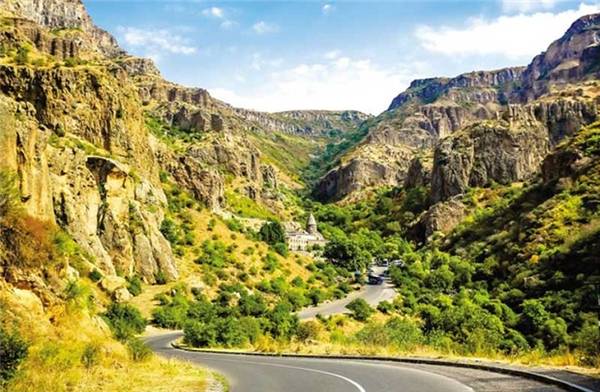 du lịch armenia - Hình 2