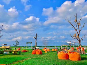 du lịch bãi đá sông hồng