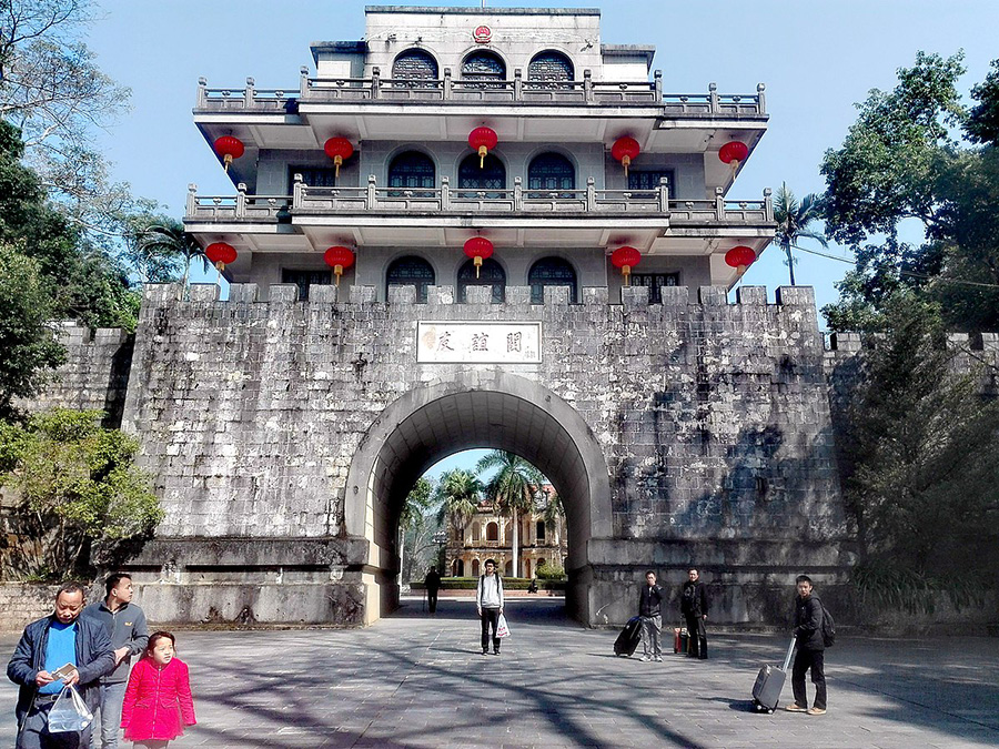 du lịch cửa khẩu hữu nghị - Hình 2