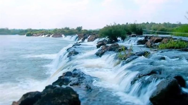 du lịch định quán - Hình 3